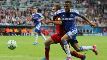 Ídolo en Inglaterra, este exjugador marcó un antes y después en la historia del Chelsea. Ídolo en Inglaterra, este exjugador marcó un antes y después en la historia del Chelsea.