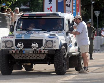 Atacaron a pedradas a un vehículo de apoyo del Dakar