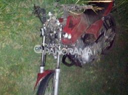 Se mató al chocar contra un caballo