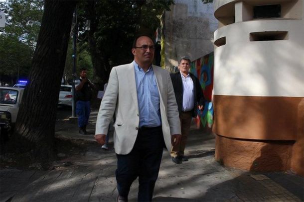 Asaltaron al intendente de Saladillo a una cuadra de la Casa de Gobierno de La Plata