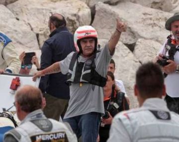 Maradona estuvo en Nápoles y disparó contra el fisco italiano