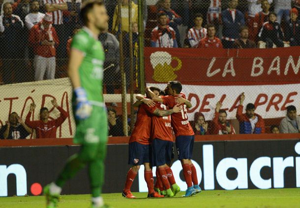 El festejo del gol de Rigoni