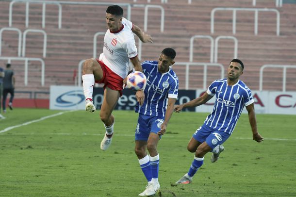 Un ex River y Racing le dio a Estudiantes su primer triunfo