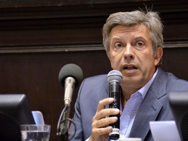 DAlessandro: Es falso que se haya prohibido el uso de la marca Maradona a Sattvica en Europa