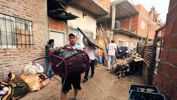 al menos 90 personas acampan en el barrio papa francisco al menos 90 personas acampan en el barrio papa francisco