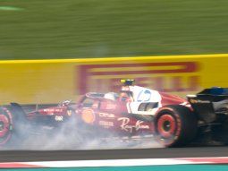 Impresionante trompo y choque de Hamilton en la Práctica Libre 3 del GP de Abu Dabi Impresionante trompo y choque de Hamilton en la Práctica Libre 3 del GP de Abu Dabi