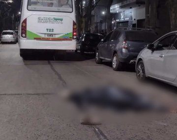 Florencio Varela: murió aplastado por un colectivo tras quebrarse el piso