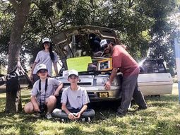 De Chascomús a Alaska: el viaje soñado de una familia argentina que quiere recorrer América en una coupé Fuego