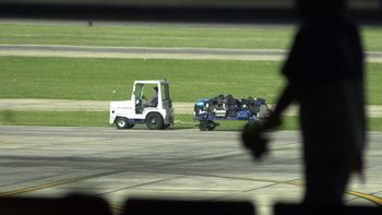 aeronauticos: los piquetes desvirtuan el paro aeronauticos: los piquetes desvirtuan el paro