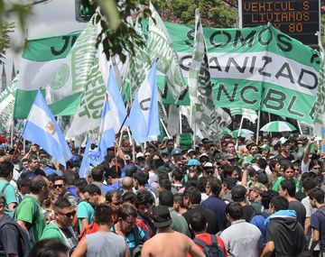 La marcha contra las políticas de Macri se movió al ritmo de Maluma