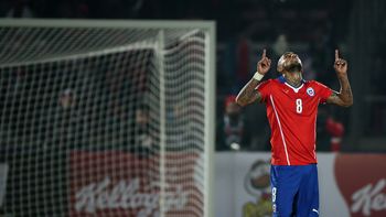 en el inicio de la copa america, el local chile derroto a ecuador en el inicio de la copa america, el local chile derroto a ecuador