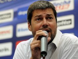 ¿se adelanto al anuncio? lammens felicito a bauza por ser el nuevo dt ¿se adelanto al anuncio? lammens felicito a bauza por ser el nuevo dt