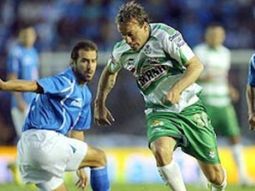 Goleador nato, brilló en Independiente y México, pero colgó los botines para meterse en el mundo de la gastronomía. Goleador nato, brilló en Independiente y México, pero colgó los botines para meterse en el mundo de la gastronomía.