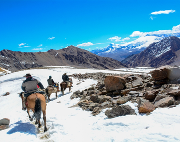 El pueblo oculto con paisajes increíbles y vinos riquísimos