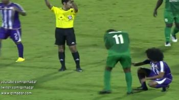 impresionante lesion deja paralizados a todos en el futbol qatari impresionante lesion deja paralizados a todos en el futbol qatari