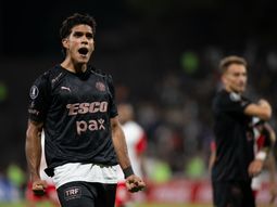 platense piso fuerte en la copa libertadores: vencio a independiente santa fe y se ilusiona con la clasificacion platense piso fuerte en la copa libertadores: vencio a independiente santa fe y se ilusiona con la clasificacion