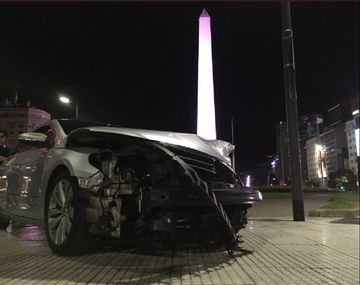 El Passat gris terminó sobre la plazoleta del Obelisco