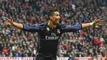 El festejo de Cristiano al llegar a los 100 goles El festejo de Cristiano al llegar a los 100 goles