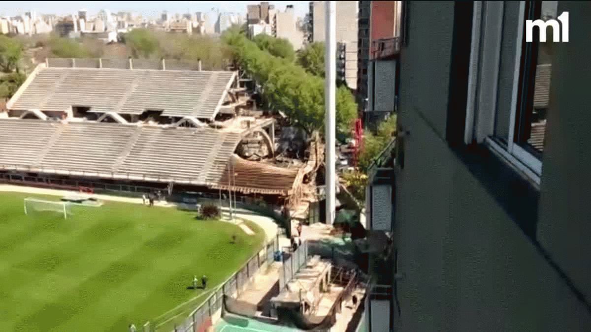 Derrumbe de una tribuna en la cancha del Club Ferro Carril Oeste