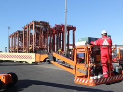 Katoen Natie decidió dejar sin efecto el aumento del 24,1%. Katoen Natie decidió dejar sin efecto el aumento del 24,1%.