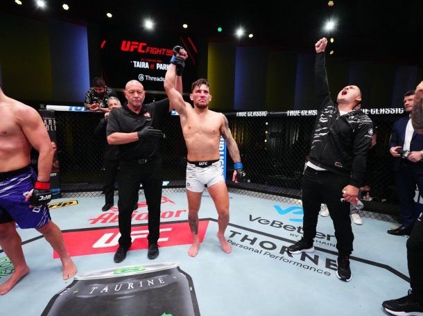 Noche redonda en la UFC: Esteban Gringo Ribovics ganó el Superclásico sudamericano