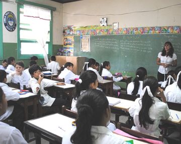 {altText(,#FilosofíaAplicada 11/9, día del maestro ignorante)}