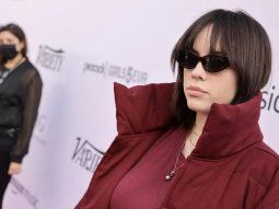 Subió a la torre de noticias de California para pedir Libertad para Billie Eilish