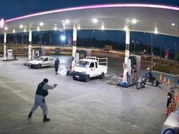 violento asalto en uruguay: un motochorro fue herido tras robar una estacion de servicio violento asalto en uruguay: un motochorro fue herido tras robar una estacion de servicio