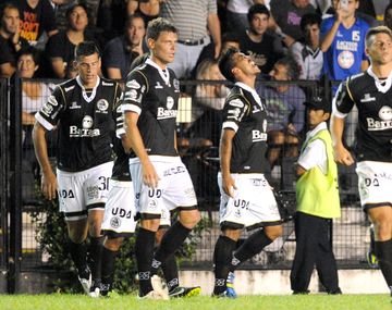 River se durmió y All Boys se llevó el partido en una ráfaga