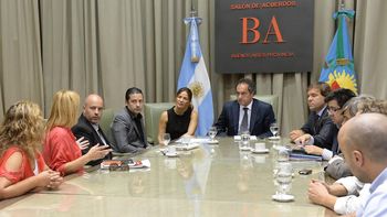 scioli presenta un amparo para que los docentes den clases scioli presenta un amparo para que los docentes den clases