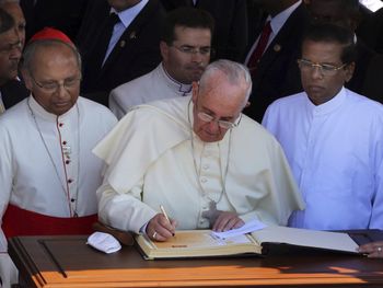 Francisco pidió desde Sri Lanka respeto entre las distintas religiones