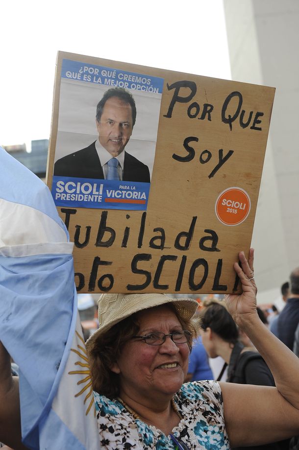Autoconvocados al Obelisco en apoyo a scioli