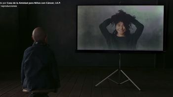 el video viral de una nena con cancer: ¿que opinas de tu pelo? el video viral de una nena con cancer: ¿que opinas de tu pelo?