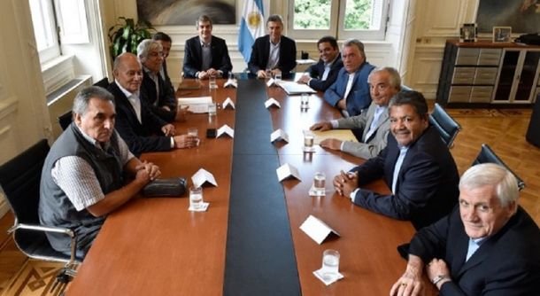 Reunión de representantes de la CGT y Mauricio Macri