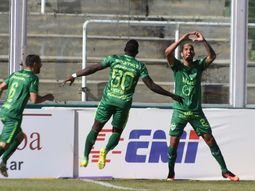 Sarmiento le ganó por 2 a 1 a Belgrano. Sarmiento le ganó por 2 a 1 a Belgrano.