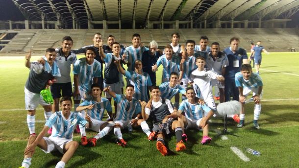Sudamericano Sub 15: la Selección goleó en el debut a Colombia