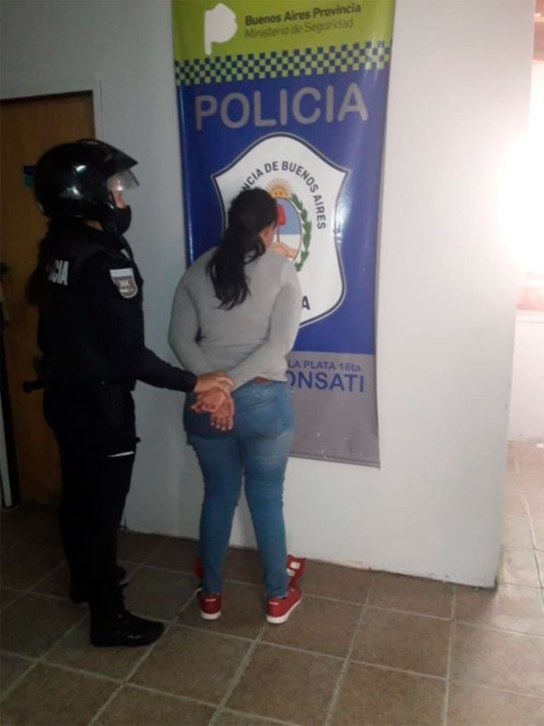 Increíble: se quedó a dormir en la casa de una amiga y le robó 20 mil pesos