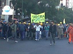 Caos en la zona del Obelisco por una protesta de la UOCRA