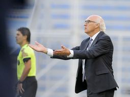 bianchi explico por que no puso a riquelme: si entraba, no le hacia un favor bianchi explico por que no puso a riquelme: si entraba, no le hacia un favor