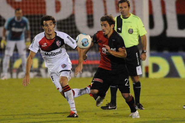 Colón superó a Newell´s en una ráfaga de goles