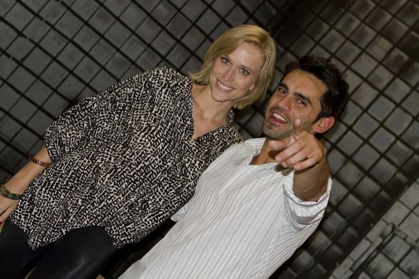 El correctivo de Brenda Gandini a Gonzalo Heredia cuando mira a otra mujer