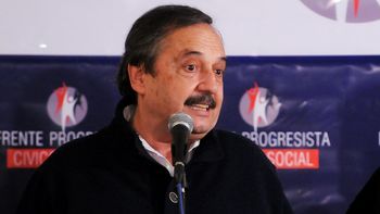 alfonsin pidio a macri rever el acuerdo entre el estado y el correo alfonsin pidio a macri rever el acuerdo entre el estado y el correo