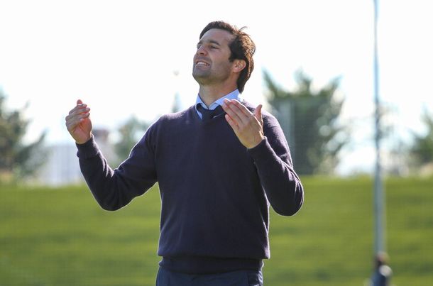 Santiago Solari en el predio de la cantera del Real Madrid