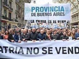 Axel Kicillof encabezó la protesta contra el veto de Javier Milei en el Congreso