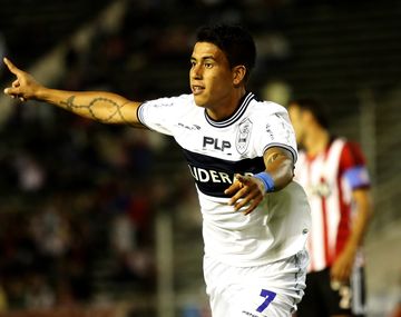 Tras una larga novela