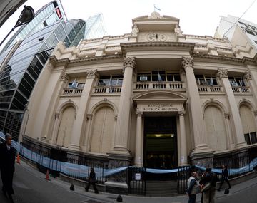 La Metropolitana allana el Banco Central por la denuncia sobre la venta de dólar futuro