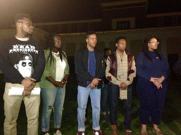 Segundo día de protestas en Estados Unidos por golpiza policial a un joven negro