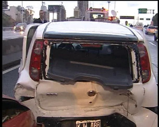 Múltiple choque en la Avenida General Paz: hay dos mujeres heridas