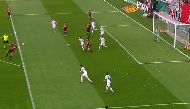 VIDEO: Golazo de Pablo Pérez en Newell´s-Godoy Cruz