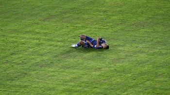 preocupacion: el kun sufrio un traumatismo en el hombro izquierdo preocupacion: el kun sufrio un traumatismo en el hombro izquierdo